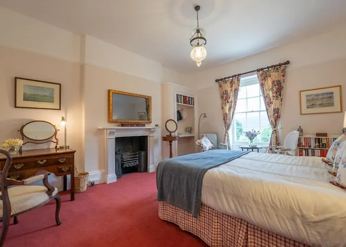 Pantybeiliau House Bed & Breakfast